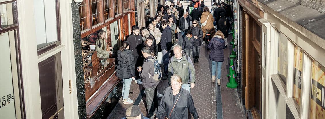 Lezersbrief Opinie: ‘Was de bakfietsmoeder uit Zuid maar zo eerlijk over zichzelf als de Nutellawinkel